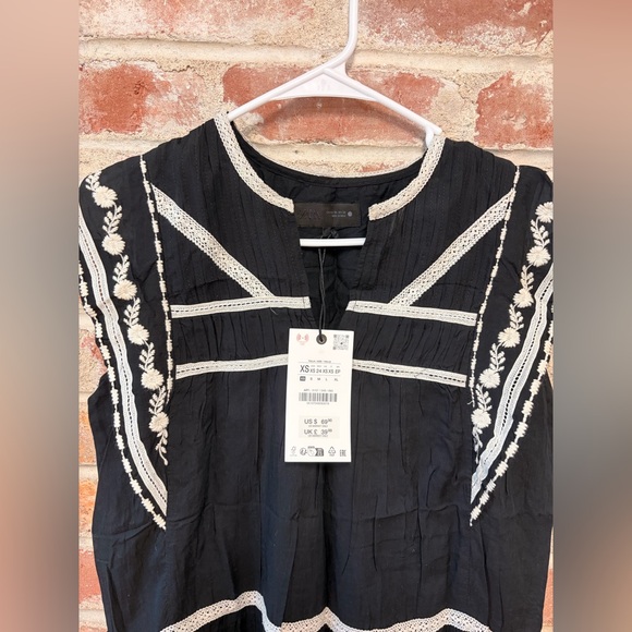 Zara Black and White embroidered dress size xs - Picture 3 of 4
